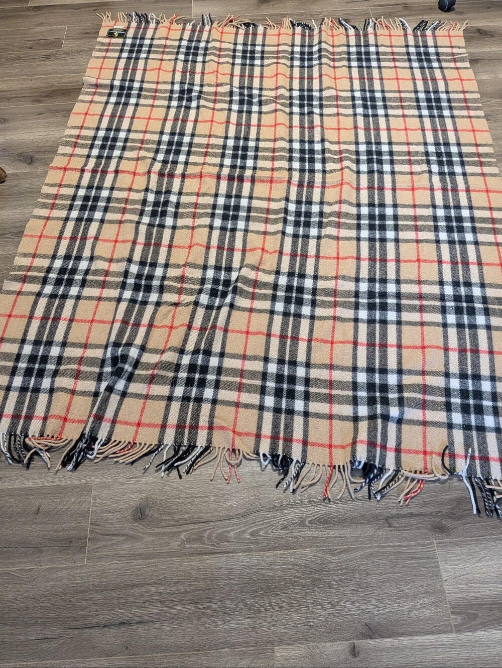 Ingles Buchan of Scotland Tartan Wool Blanket Throw Fringed . 56x70 Inches.